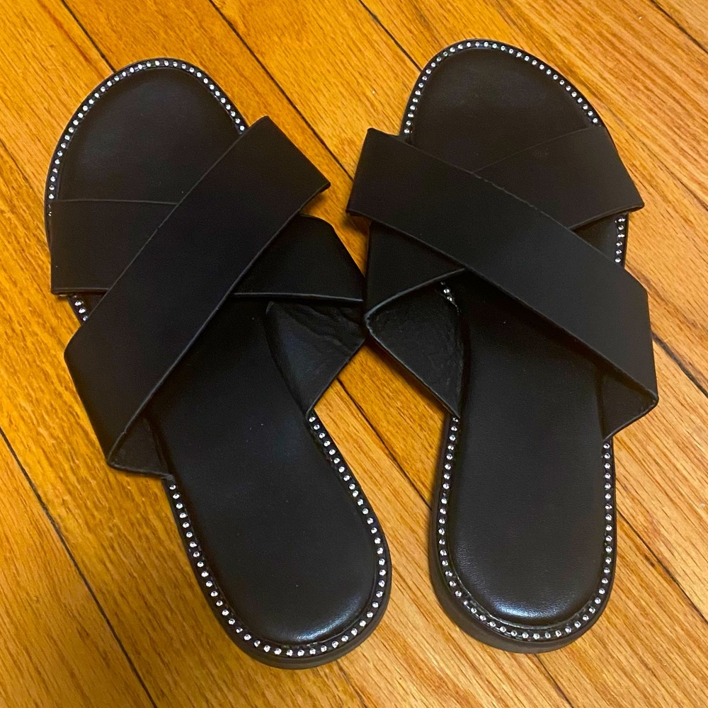 Black bedazzled sandal